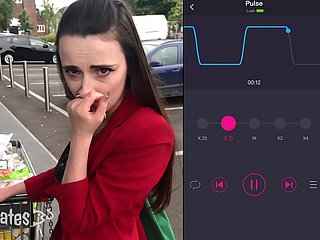 Anteprima: Pubblico gioco vibratore a distanza e il sesso sul balcone