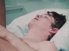 فتاة في سن المراهقة قليلا