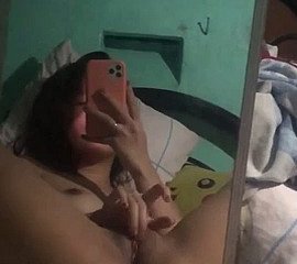 se masturber devant le miroir