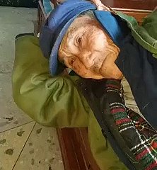 बूढ़े आदमी का आदेश
