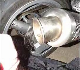 dabg0가 스즈키 밴딧 650 S 오토바이 배기관을 엿먹는다