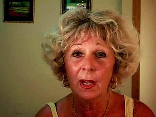 مكدسة، عذب الحديث وإغاظة GILF